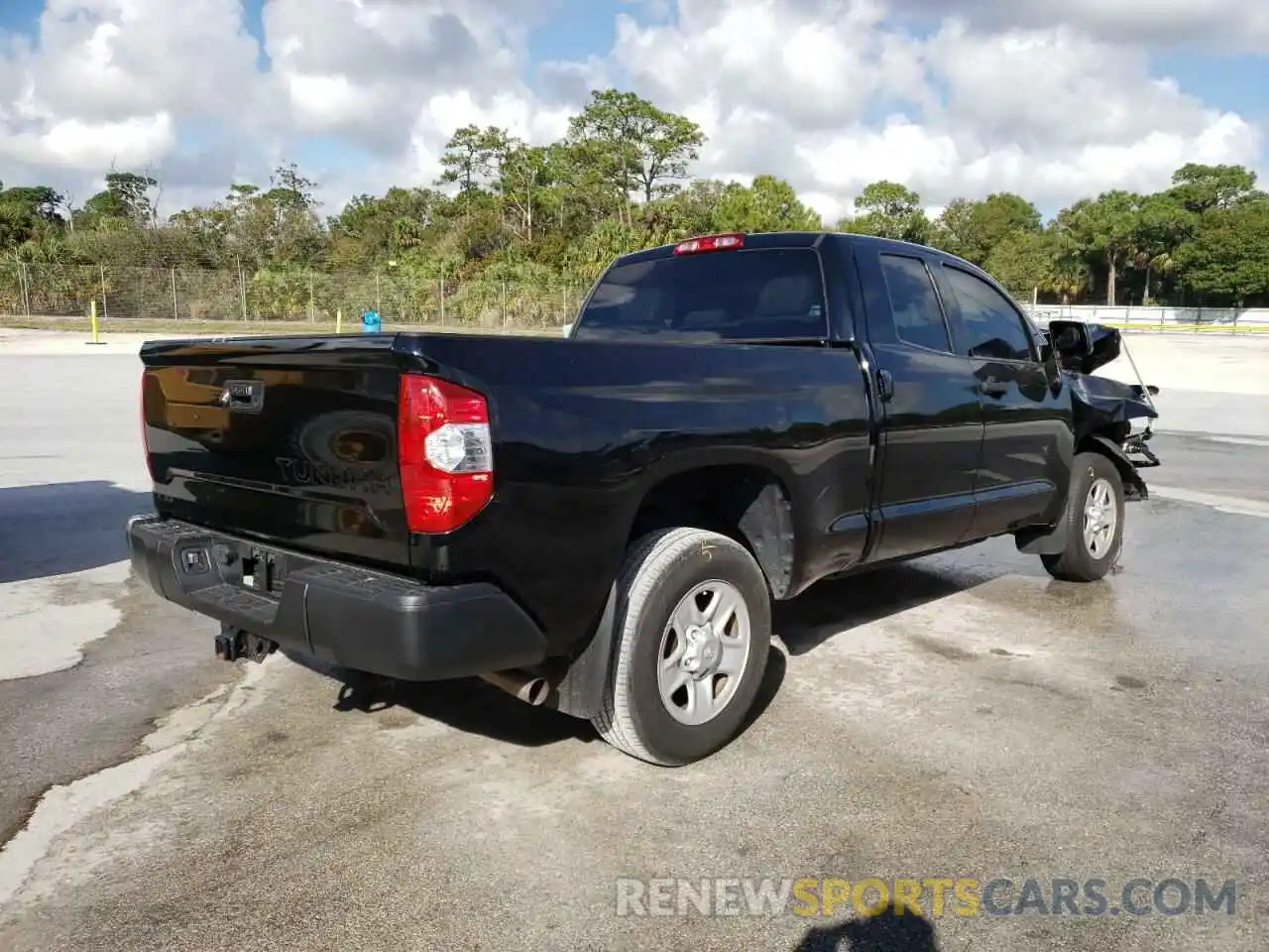 4 Photograph of a damaged car 5TFRM5F16KX142436 TOYOTA TUNDRA 2019