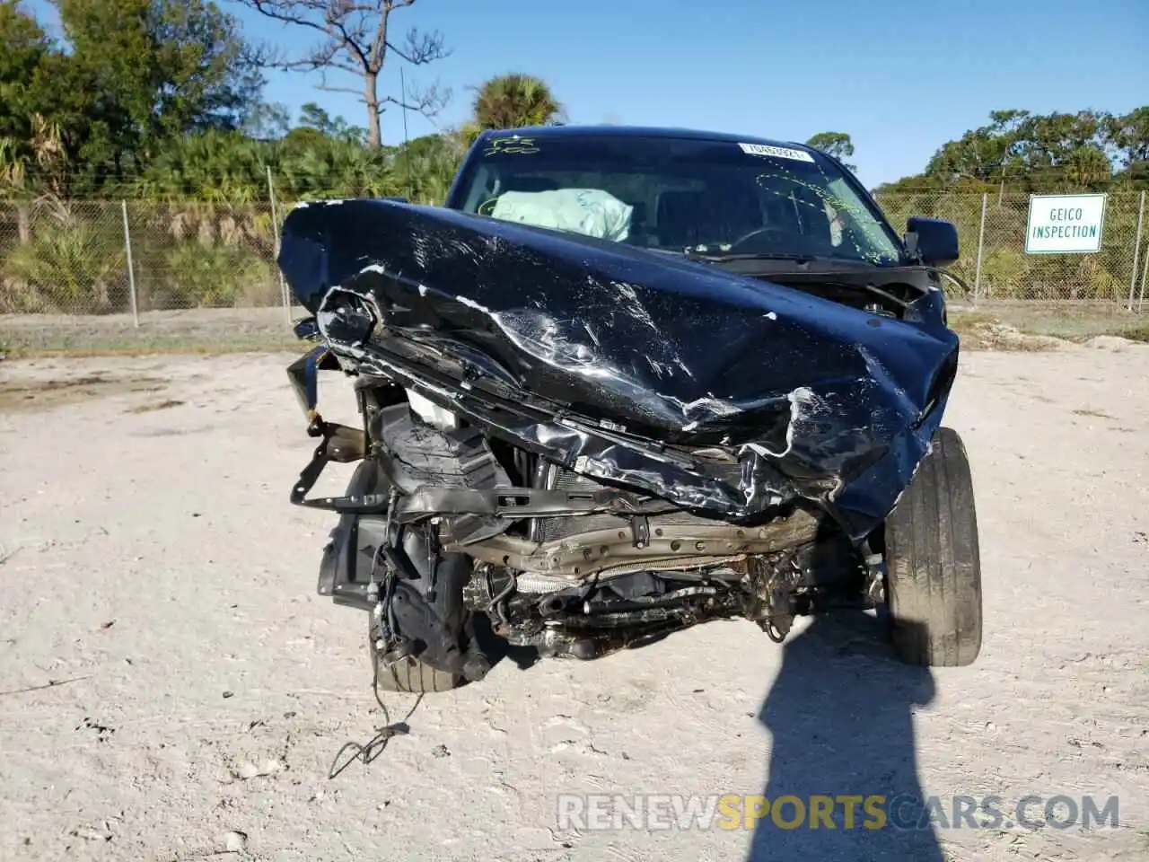 9 Photograph of a damaged car 5TFRM5F16KX142436 TOYOTA TUNDRA 2019