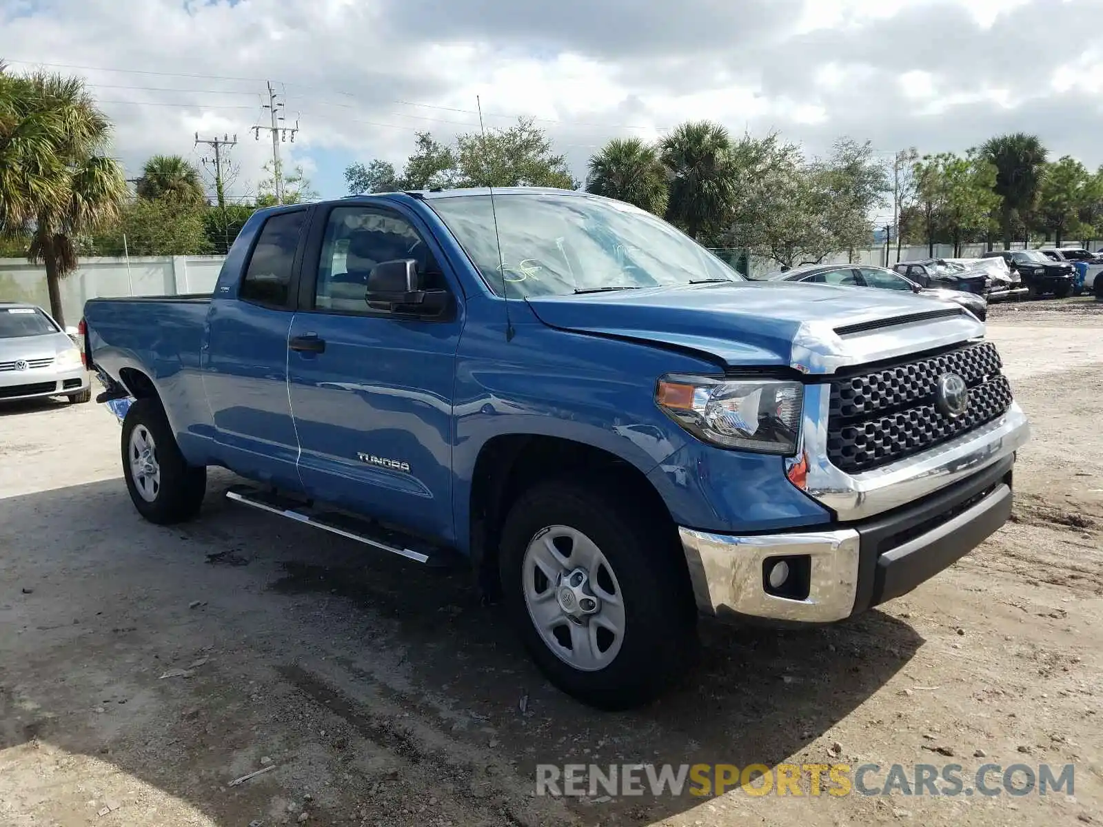 1 Photograph of a damaged car 5TFRM5F16KX143473 TOYOTA TUNDRA 2019