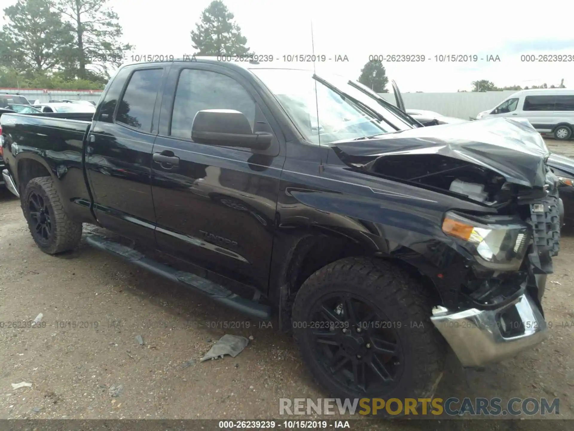 1 Photograph of a damaged car 5TFRM5F17KX139318 TOYOTA TUNDRA 2019