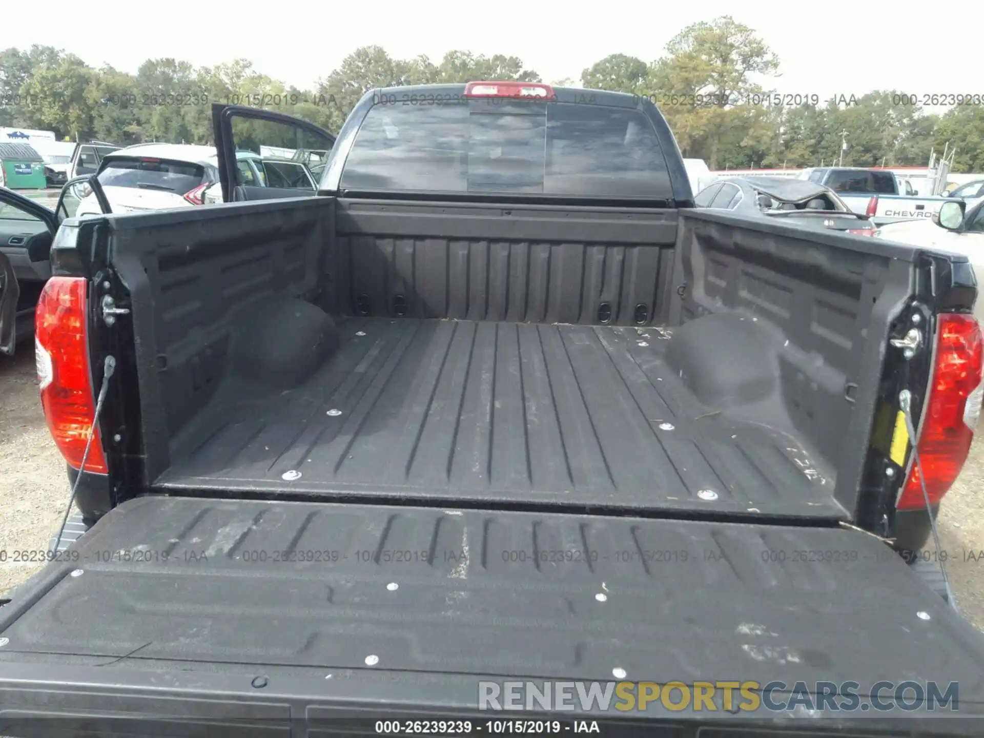 8 Photograph of a damaged car 5TFRM5F17KX139318 TOYOTA TUNDRA 2019