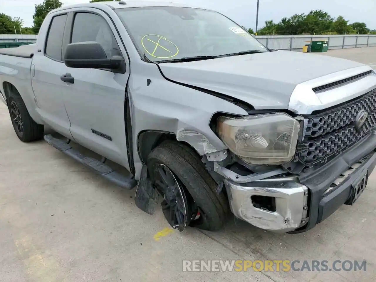 9 Photograph of a damaged car 5TFRM5F17KX139836 TOYOTA TUNDRA 2019