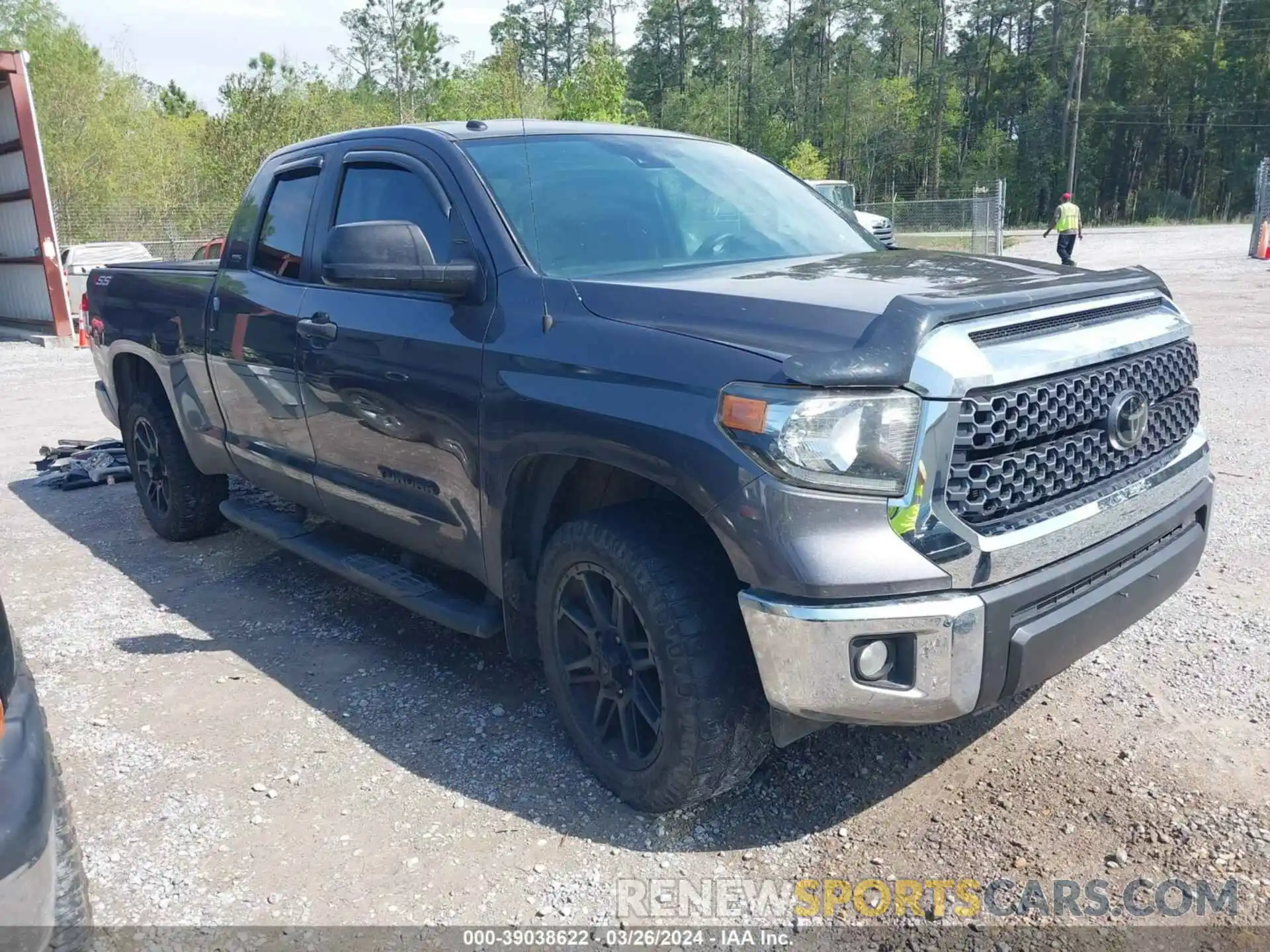 1 Photograph of a damaged car 5TFRM5F18KX137853 TOYOTA TUNDRA 2019