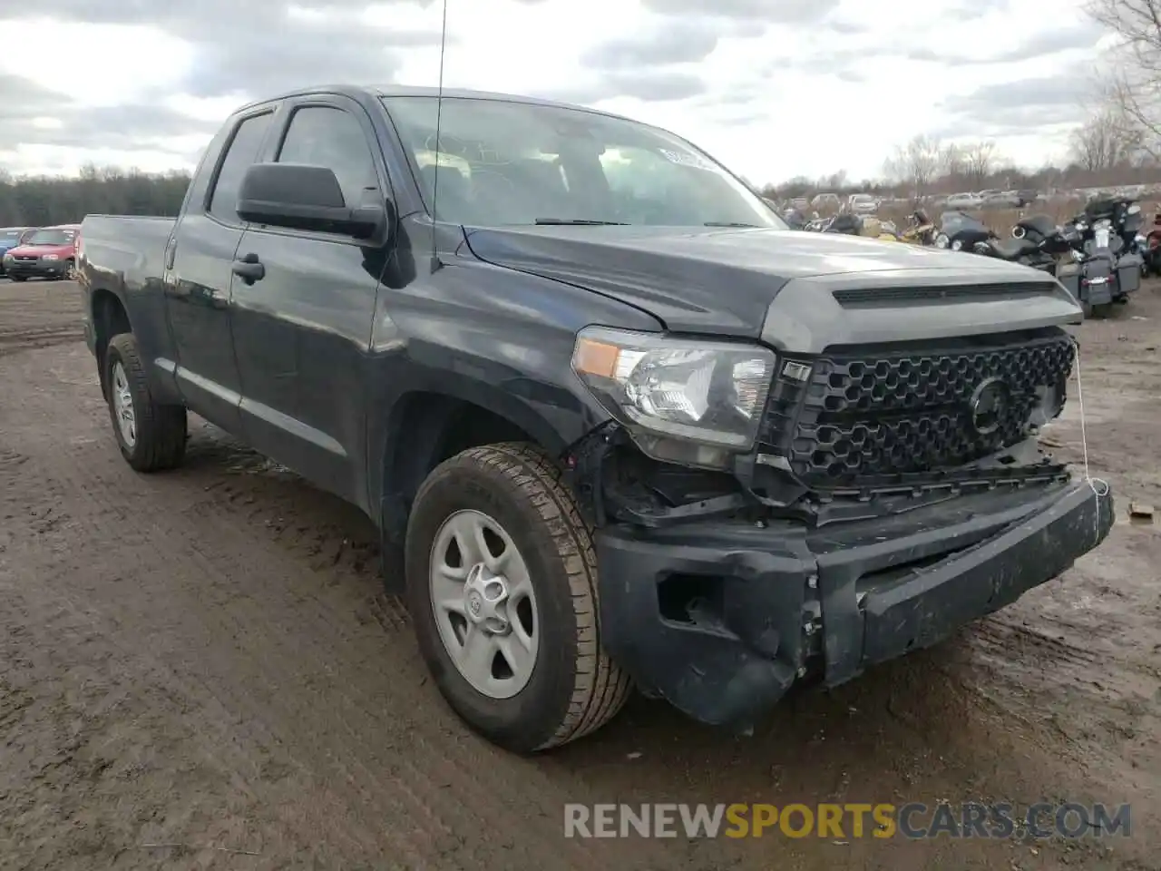 1 Photograph of a damaged car 5TFRM5F18KX141367 TOYOTA TUNDRA 2019