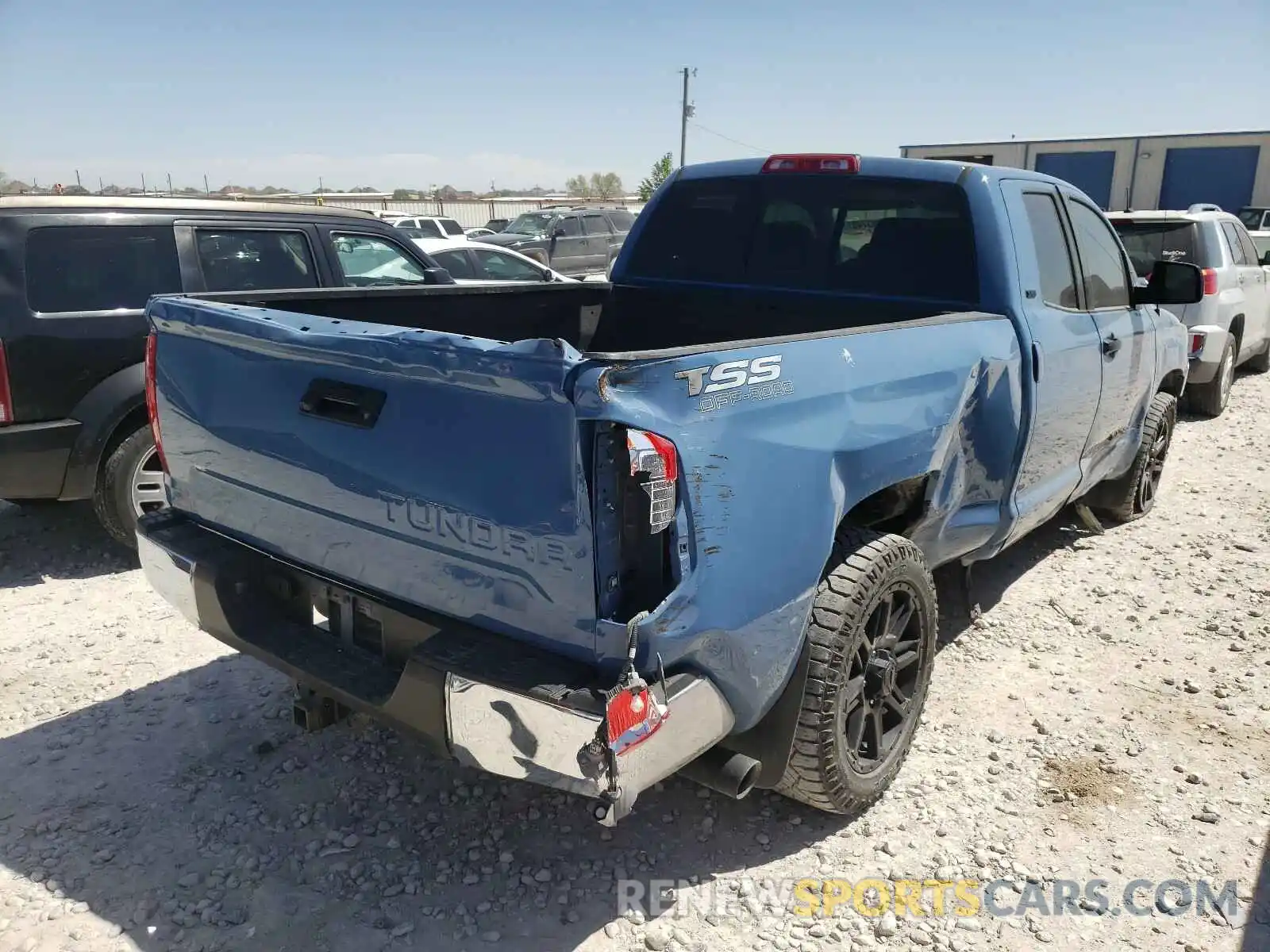 4 Photograph of a damaged car 5TFRM5F18KX141384 TOYOTA TUNDRA 2019