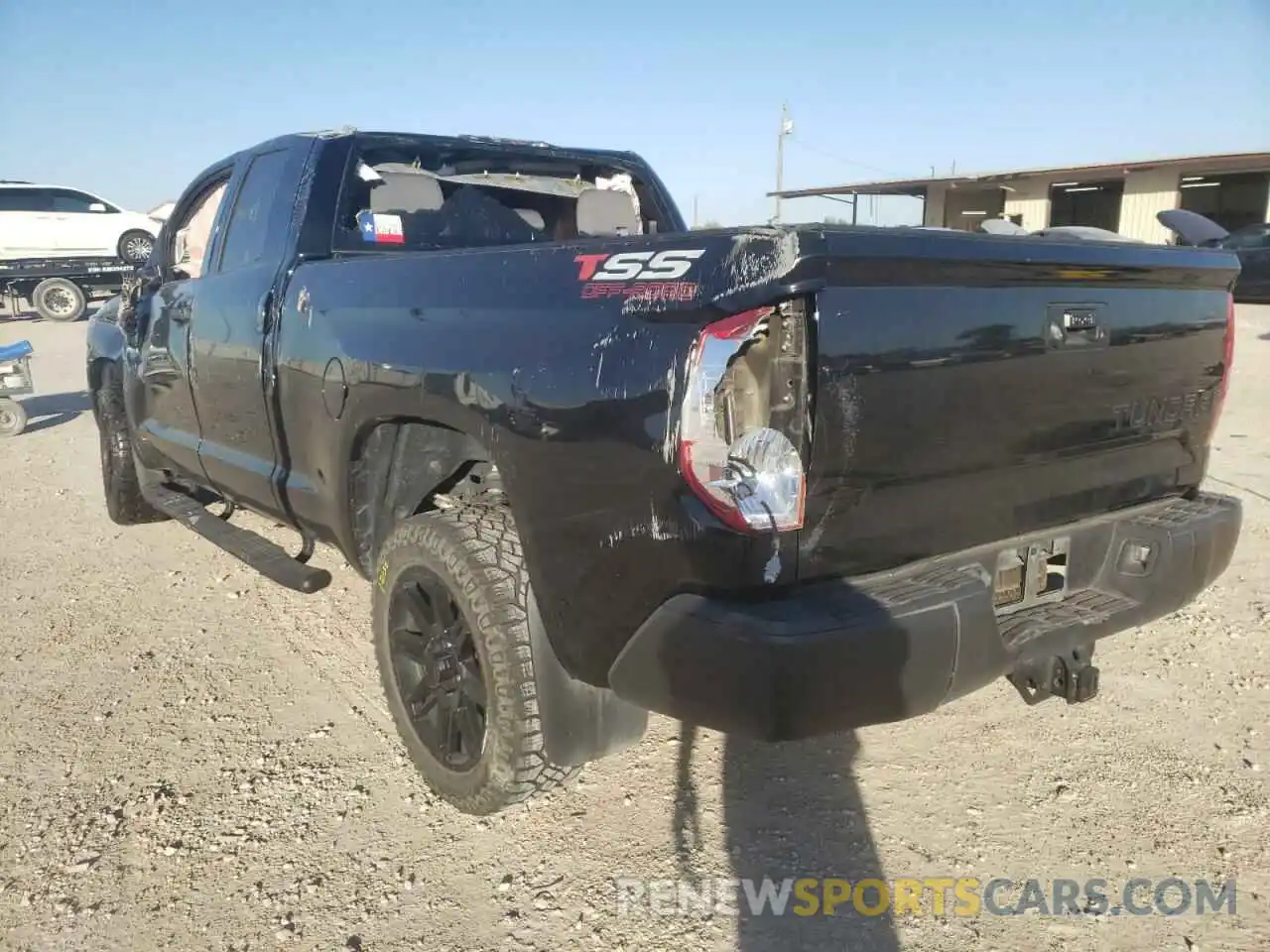 3 Photograph of a damaged car 5TFRM5F18KX141532 TOYOTA TUNDRA 2019