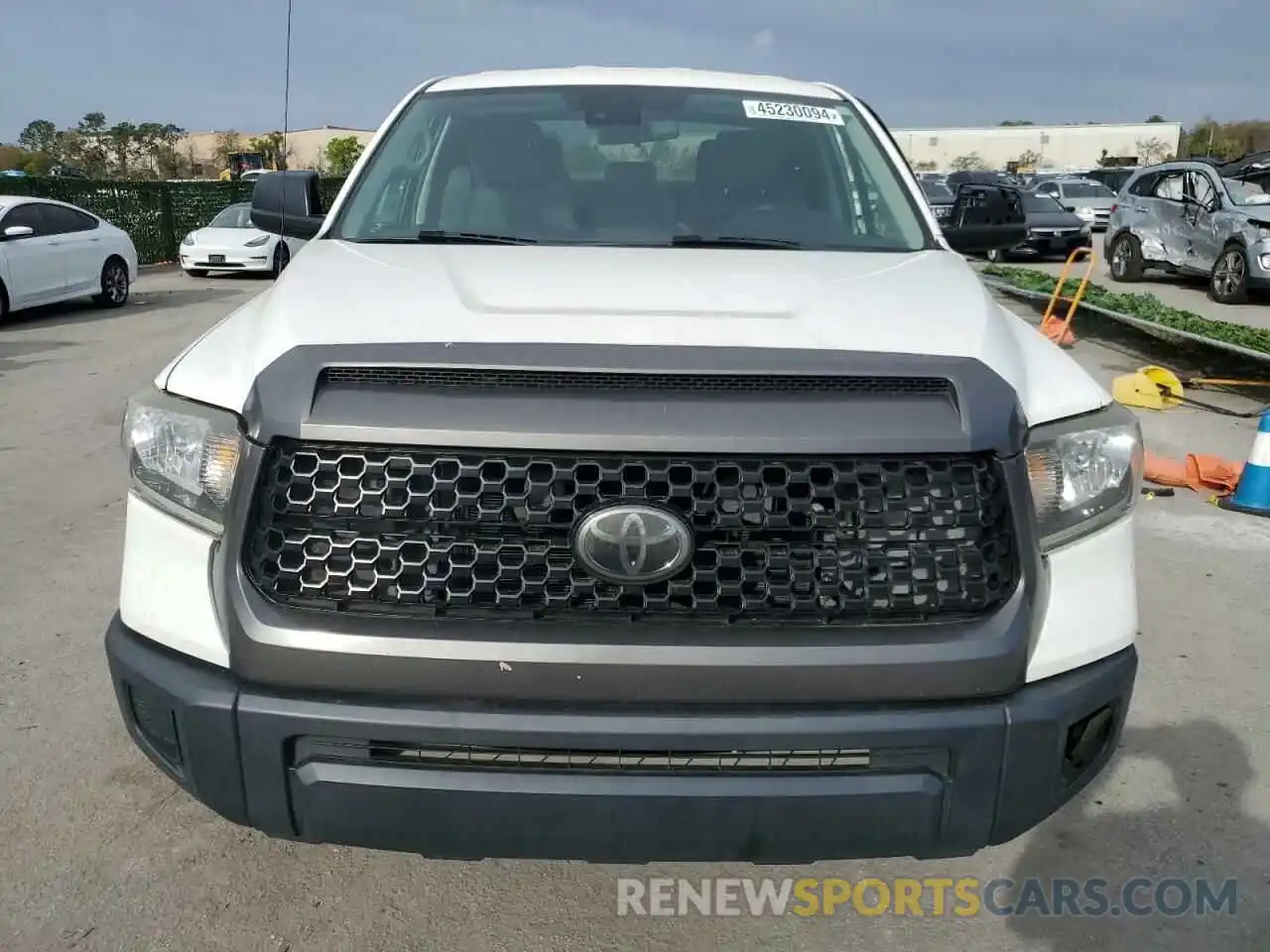 5 Photograph of a damaged car 5TFRM5F19KX135111 TOYOTA TUNDRA 2019