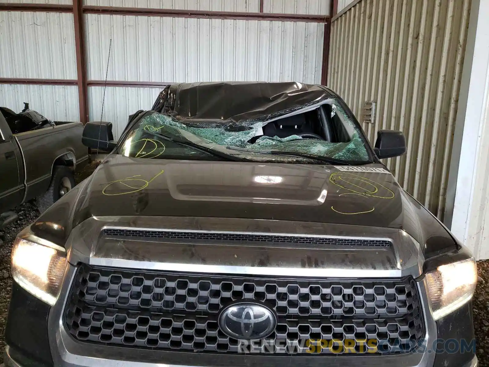 9 Photograph of a damaged car 5TFRM5F19KX138400 TOYOTA TUNDRA 2019