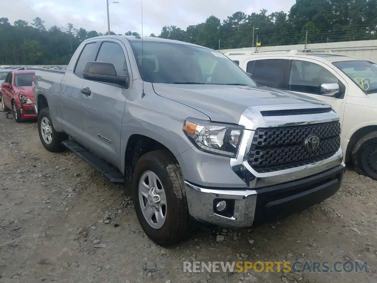 1 Photograph of a damaged car 5TFRM5F19KX139594 TOYOTA TUNDRA 2019