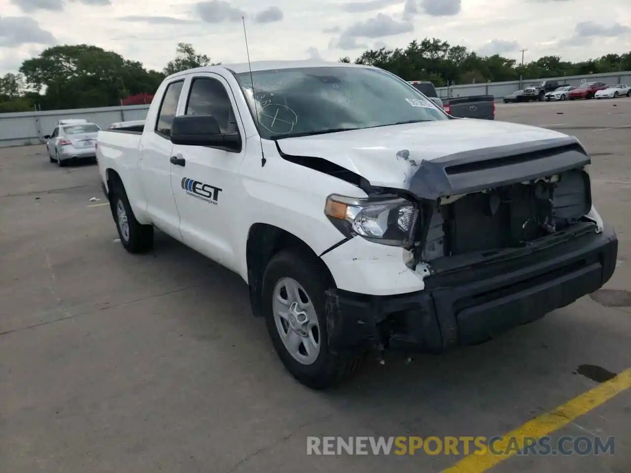 1 Photograph of a damaged car 5TFRM5F1XKX139846 TOYOTA TUNDRA 2019