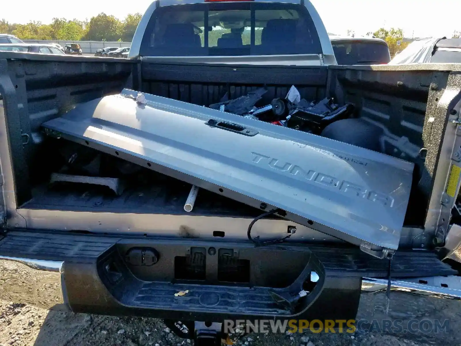 6 Photograph of a damaged car 5TFRM5F1XKX143184 TOYOTA TUNDRA 2019