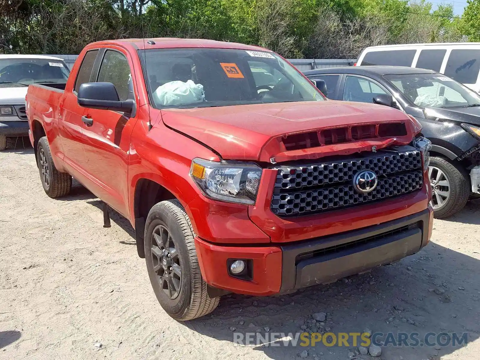 1 Photograph of a damaged car 5TFRY5F10KX244500 TOYOTA TUNDRA 2019