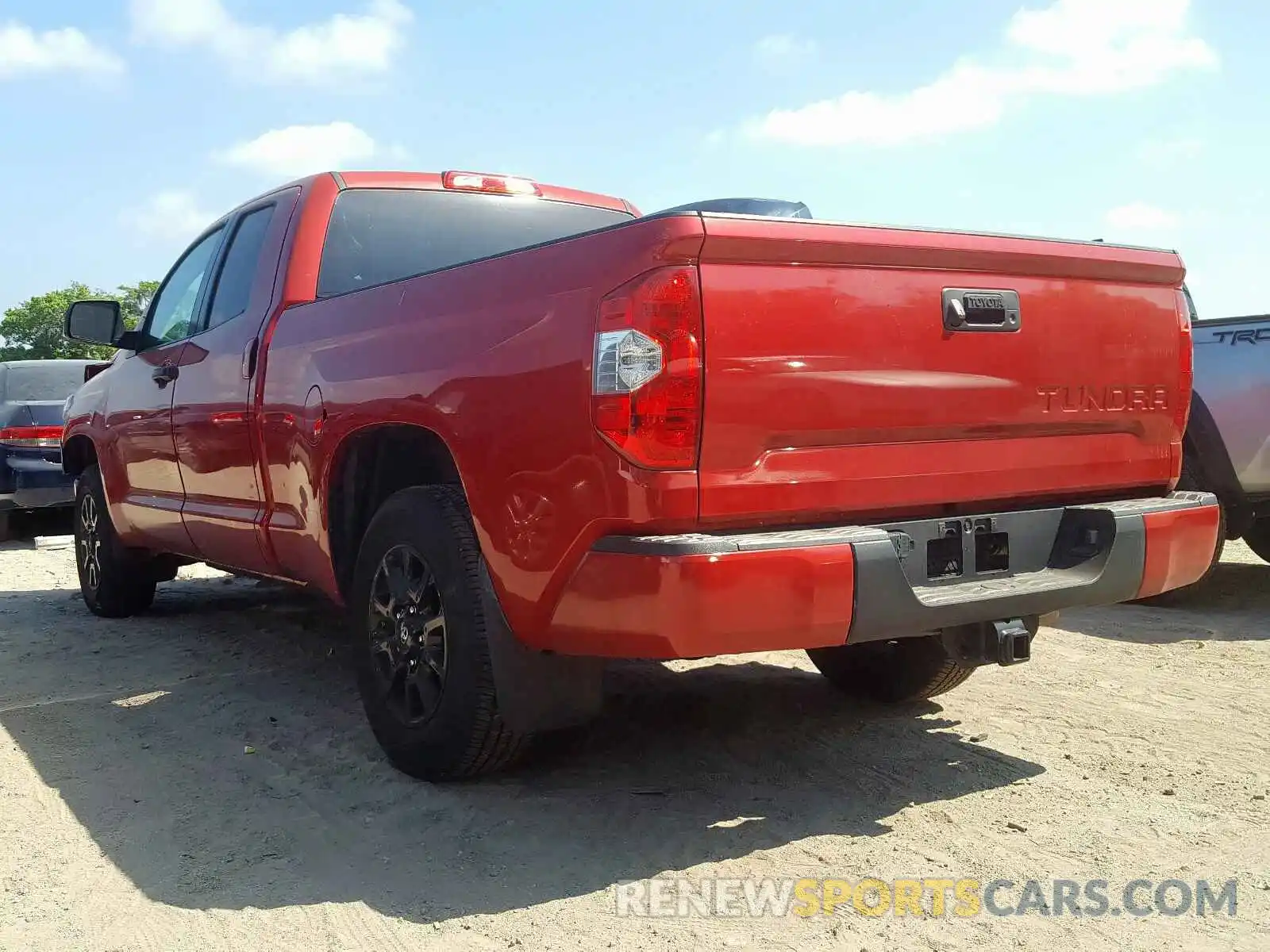 3 Photograph of a damaged car 5TFRY5F10KX244500 TOYOTA TUNDRA 2019