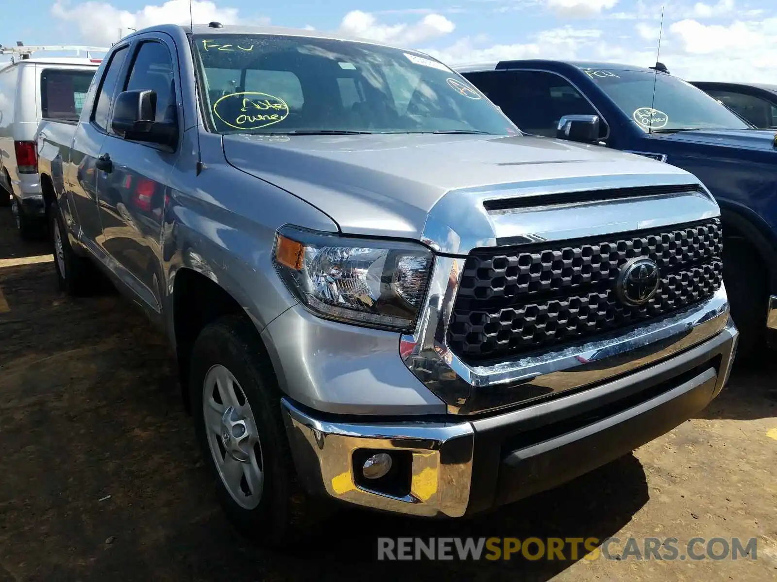 1 Photograph of a damaged car 5TFRY5F10KX251673 TOYOTA TUNDRA 2019