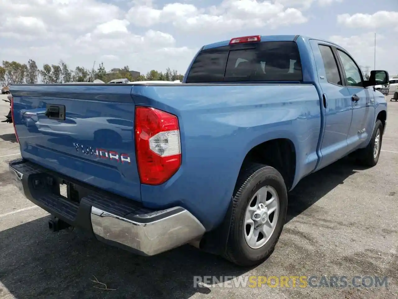 4 Photograph of a damaged car 5TFRY5F10KX253780 TOYOTA TUNDRA 2019