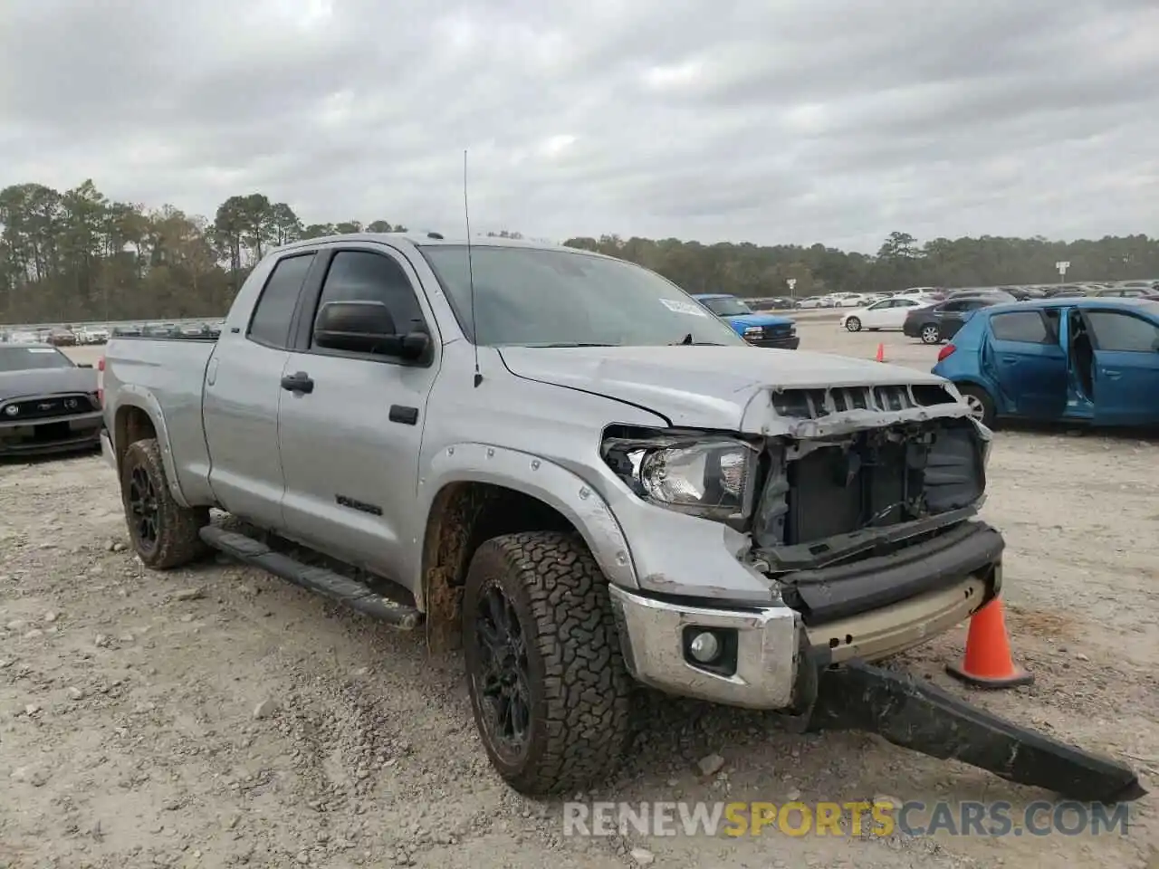 1 Photograph of a damaged car 5TFRY5F11KX244666 TOYOTA TUNDRA 2019