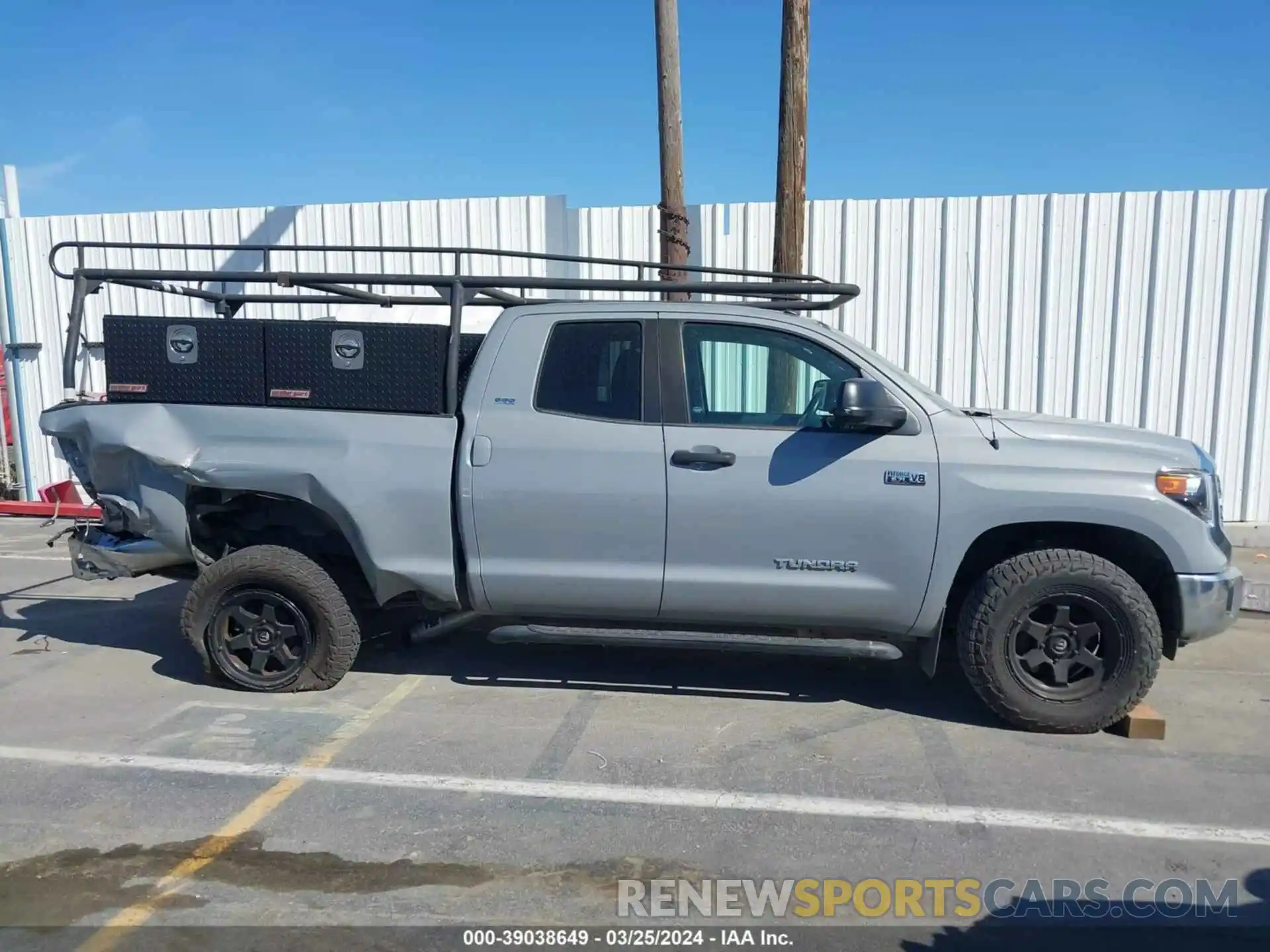 14 Photograph of a damaged car 5TFRY5F11KX245073 TOYOTA TUNDRA 2019