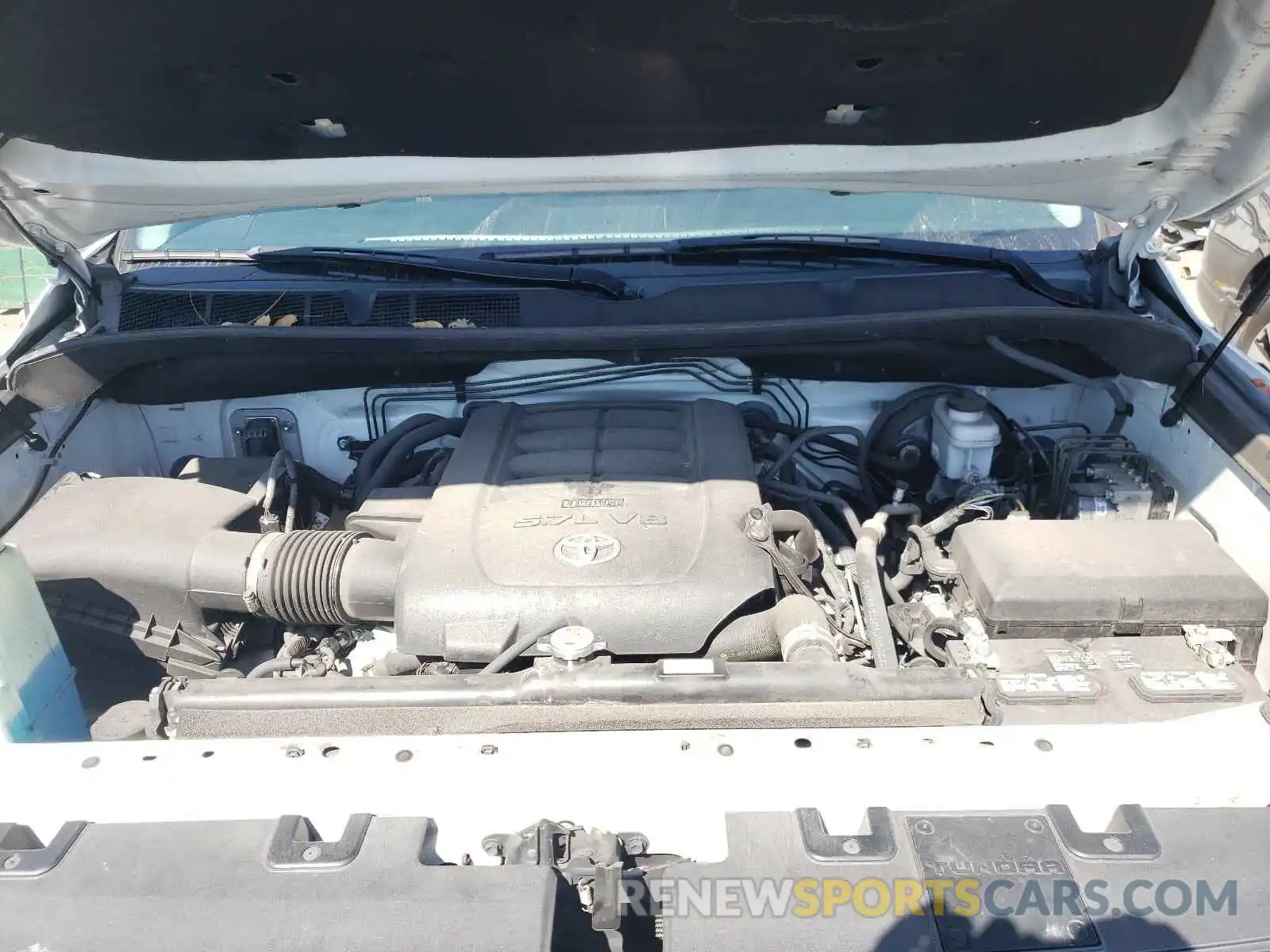 7 Photograph of a damaged car 5TFRY5F11KX246515 TOYOTA TUNDRA 2019