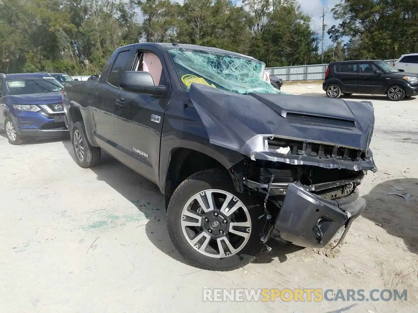 1 Photograph of a damaged car 5TFRY5F11KX254601 TOYOTA TUNDRA 2019