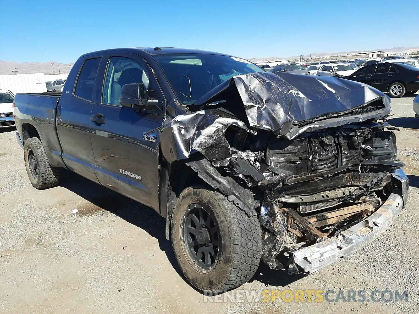 1 Photograph of a damaged car 5TFRY5F13KX252462 TOYOTA TUNDRA 2019