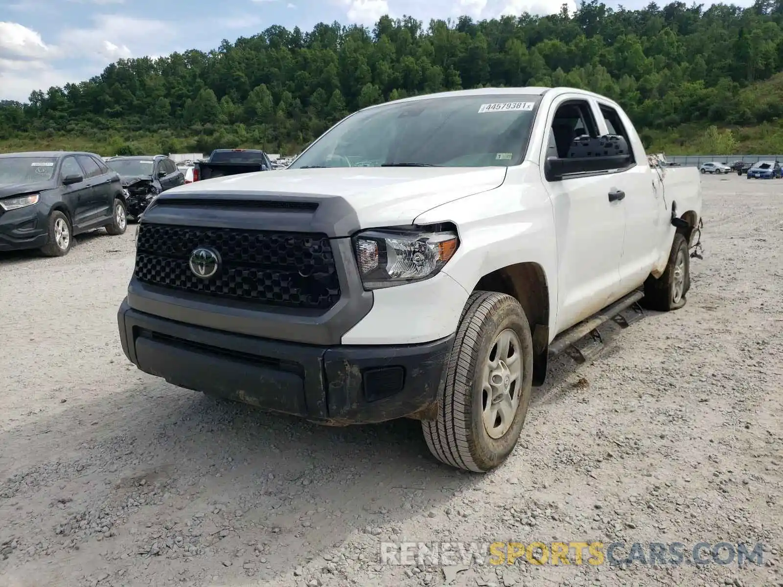 2 Photograph of a damaged car 5TFRY5F16KX254397 TOYOTA TUNDRA 2019