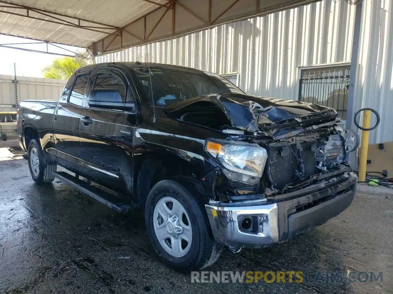 1 Photograph of a damaged car 5TFRY5F17KX253274 TOYOTA TUNDRA 2019