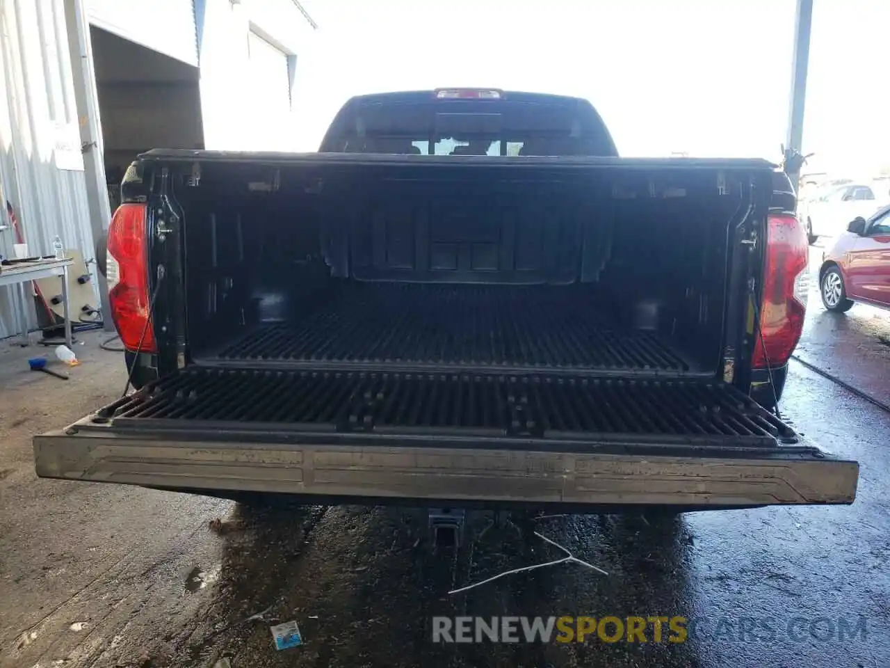 9 Photograph of a damaged car 5TFRY5F17KX253274 TOYOTA TUNDRA 2019