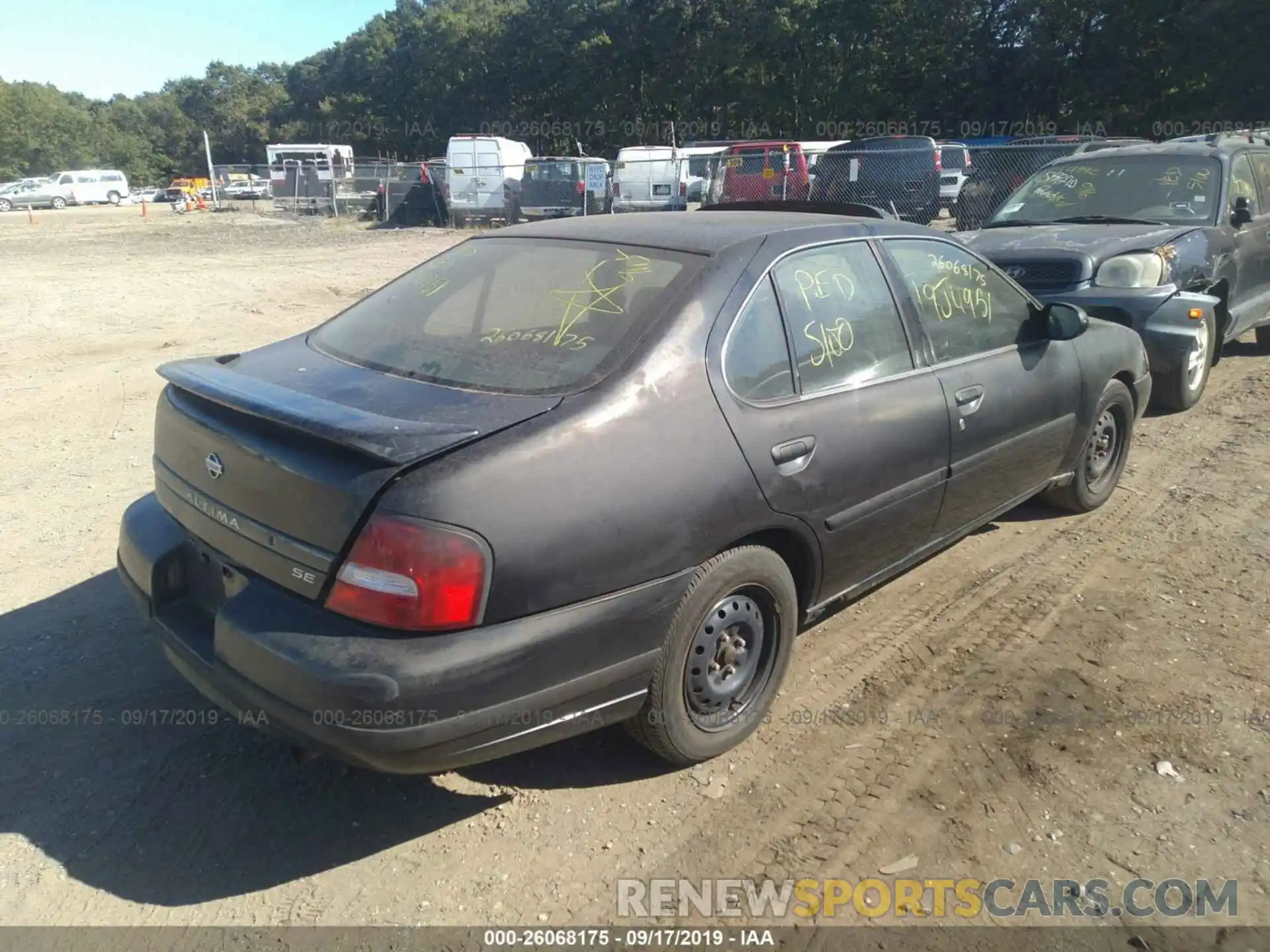 4 Photograph of a damaged car 5TFRY5F18KX255373 TOYOTA TUNDRA 2019