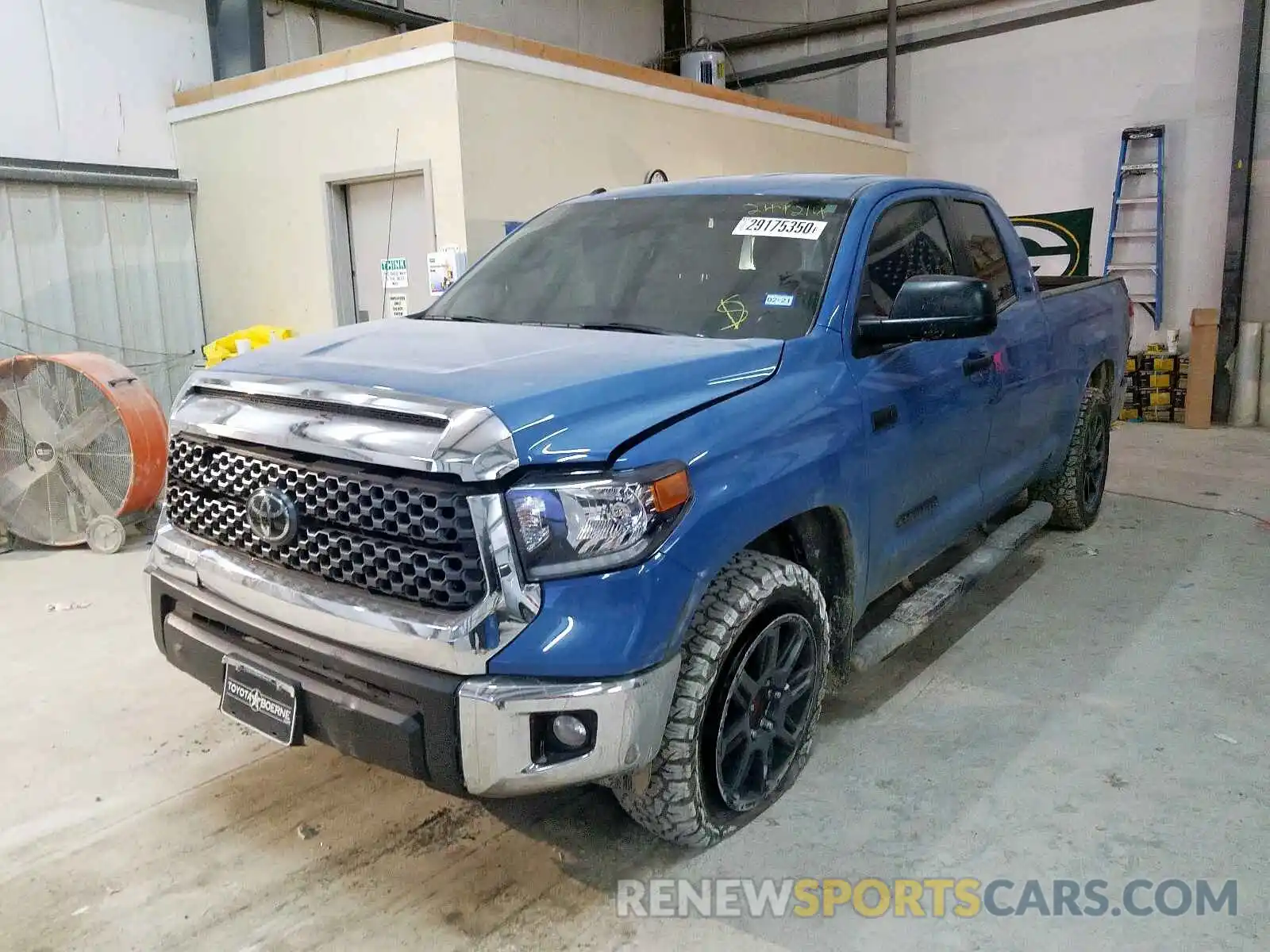 2 Photograph of a damaged car 5TFRY5F1XKX244214 TOYOTA TUNDRA 2019