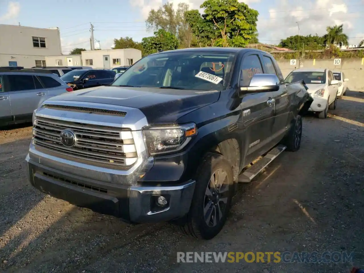 2 Фотография поврежденного автомобиля 5TFSY5F15KX254358 TOYOTA TUNDRA 2019