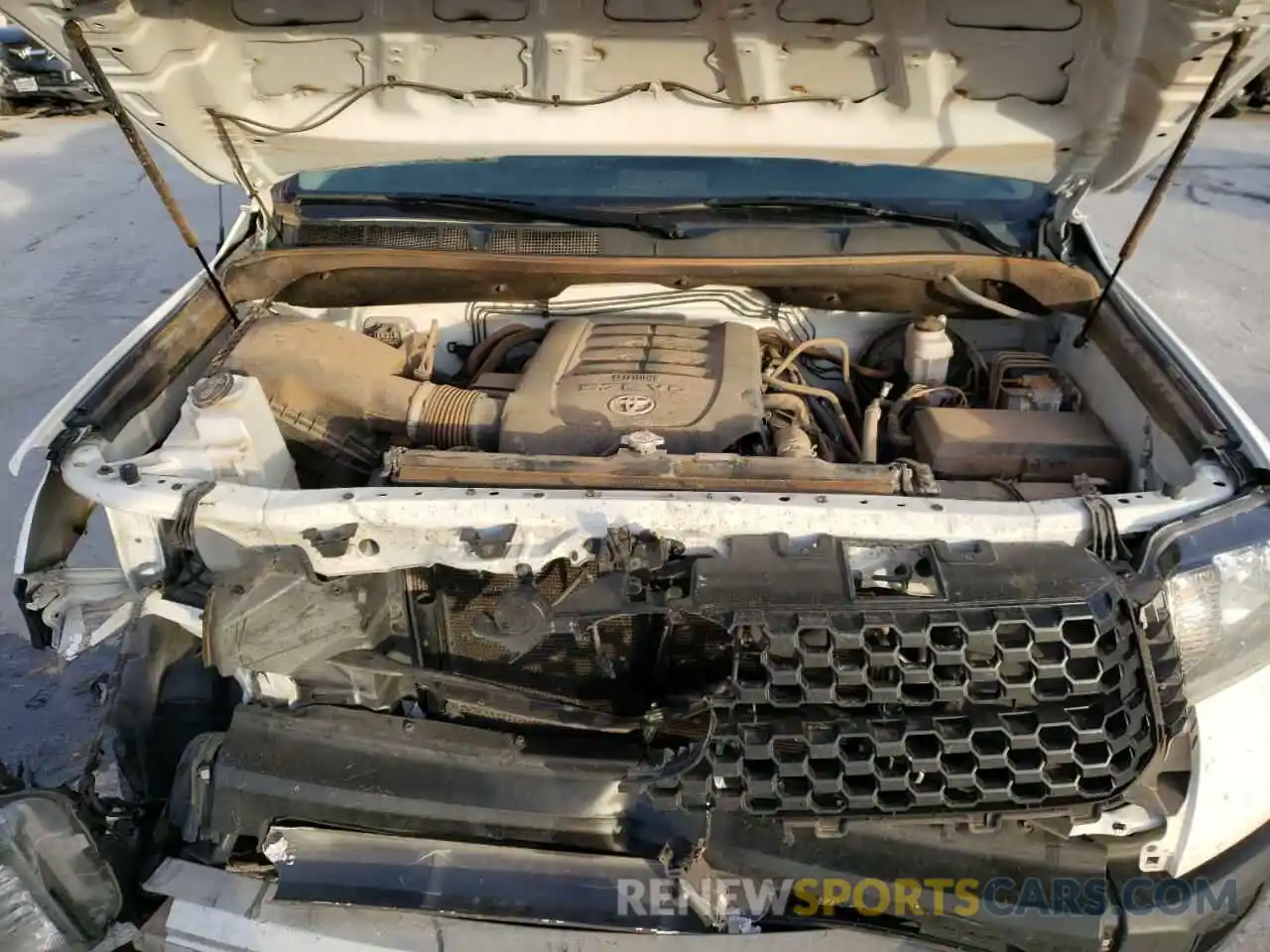 7 Photograph of a damaged car 5TFTY5F17KX010697 TOYOTA TUNDRA 2019