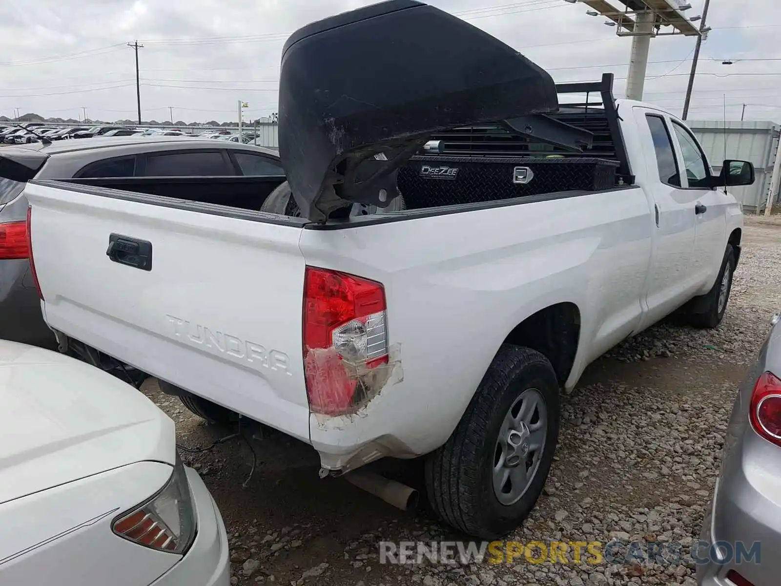 4 Photograph of a damaged car 5TFTY5F18KX010501 TOYOTA TUNDRA 2019