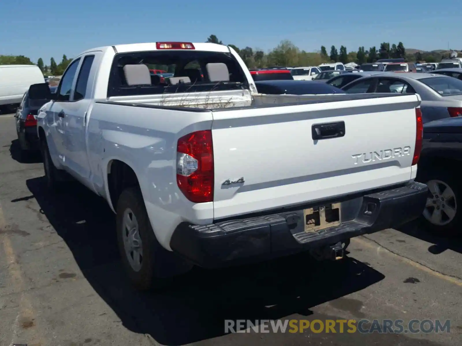 3 Photograph of a damaged car 5TFUM5F10KX080719 TOYOTA TUNDRA 2019