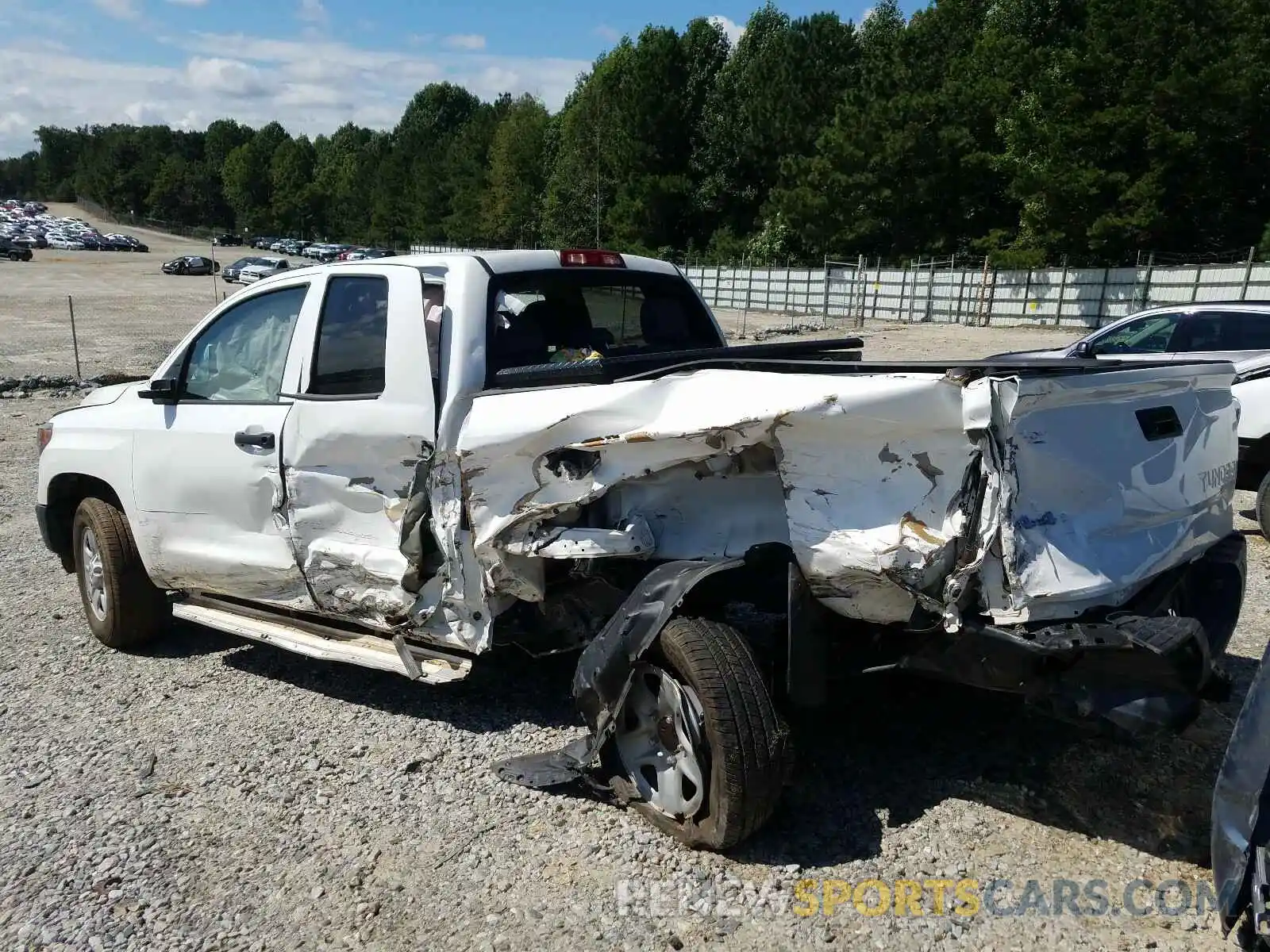 3 Photograph of a damaged car 5TFUM5F10KX082308 TOYOTA TUNDRA 2019