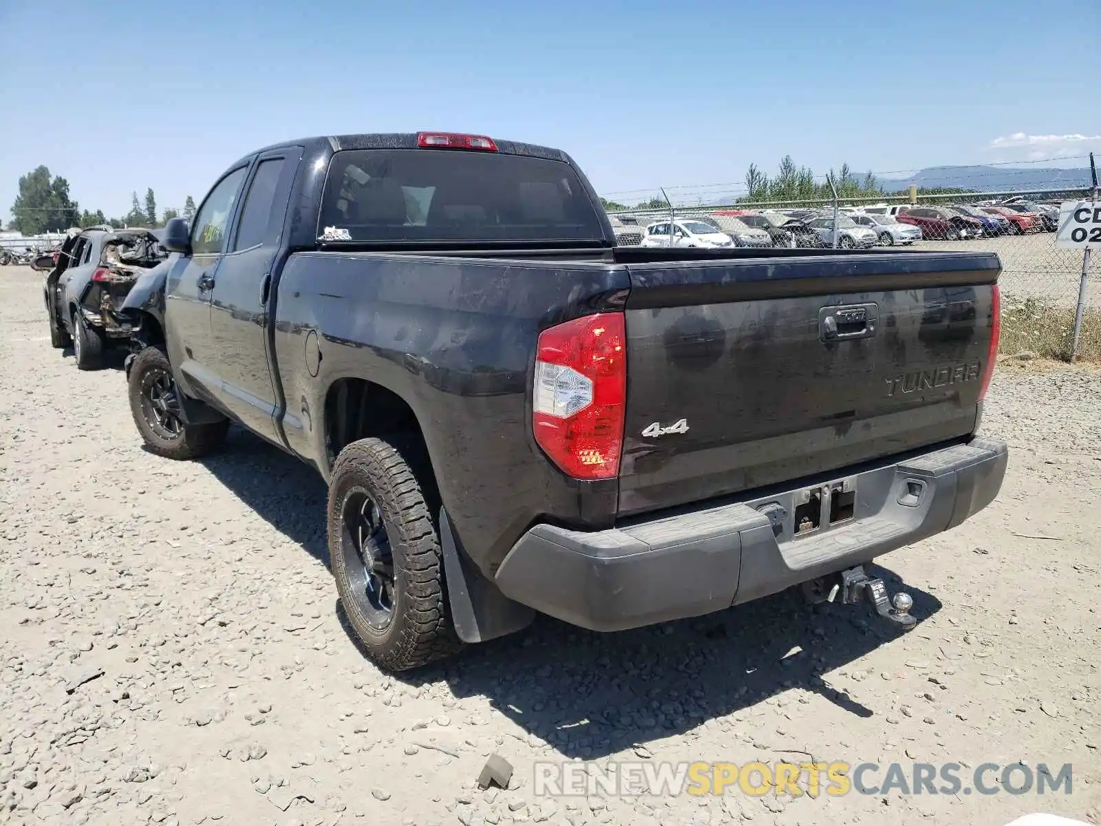 3 Photograph of a damaged car 5TFUM5F10KX082454 TOYOTA TUNDRA 2019