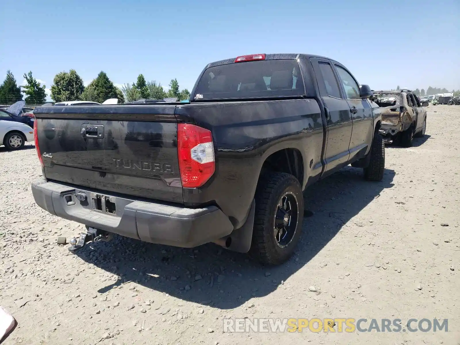 4 Photograph of a damaged car 5TFUM5F10KX082454 TOYOTA TUNDRA 2019