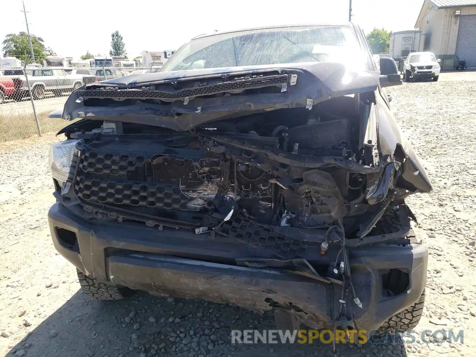 9 Photograph of a damaged car 5TFUM5F10KX082454 TOYOTA TUNDRA 2019