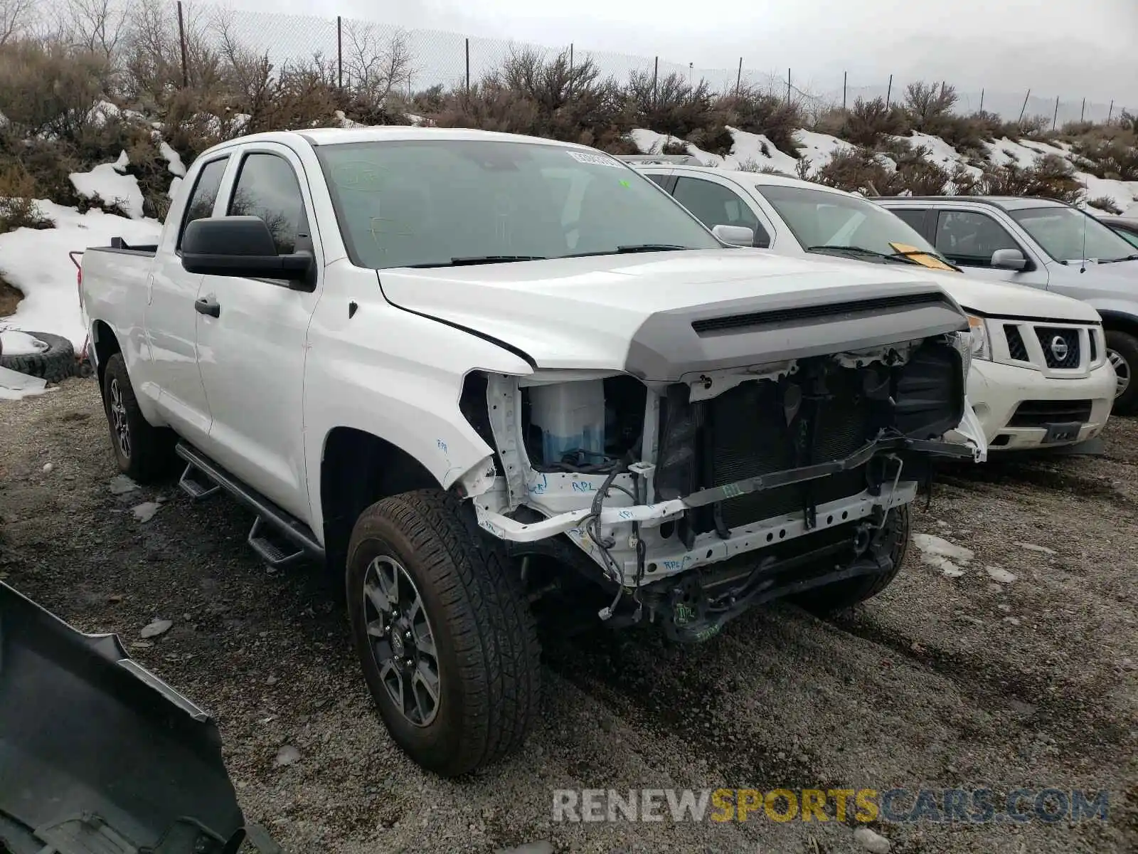 1 Photograph of a damaged car 5TFUM5F14KX082036 TOYOTA TUNDRA 2019