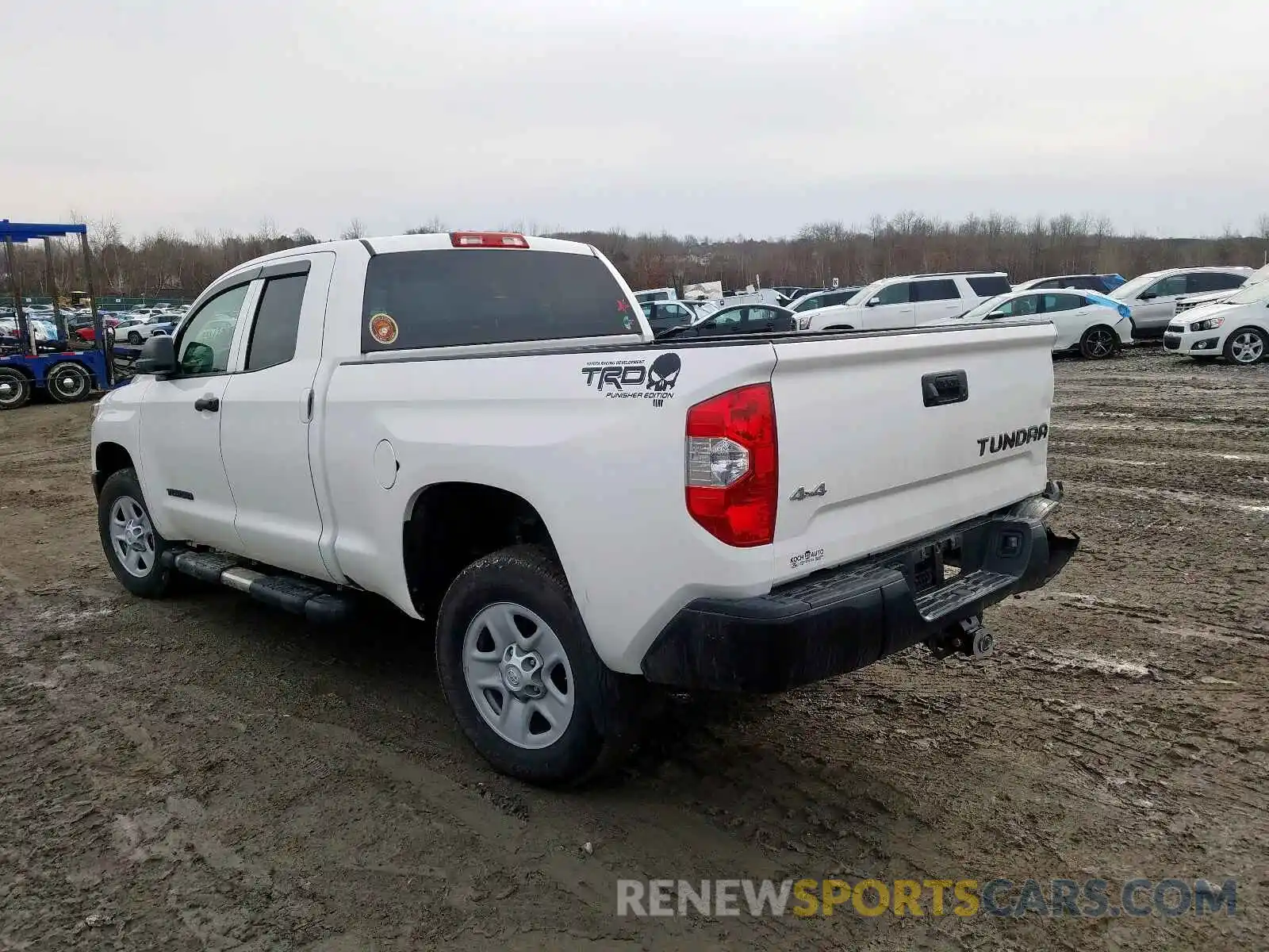 3 Photograph of a damaged car 5TFUM5F15KX081283 TOYOTA TUNDRA 2019