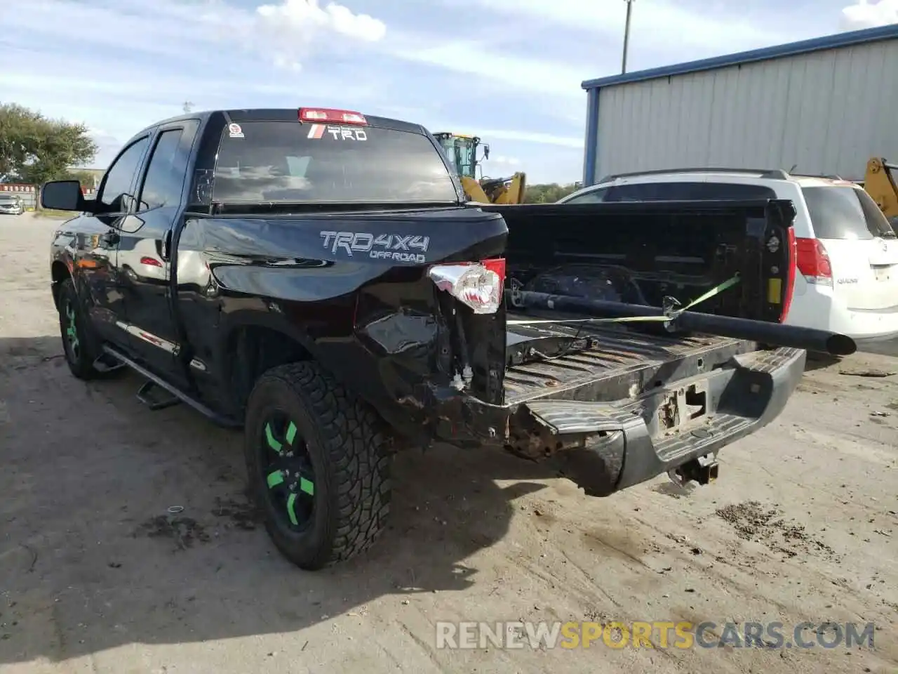 3 Photograph of a damaged car 5TFUM5F15KX083342 TOYOTA TUNDRA 2019