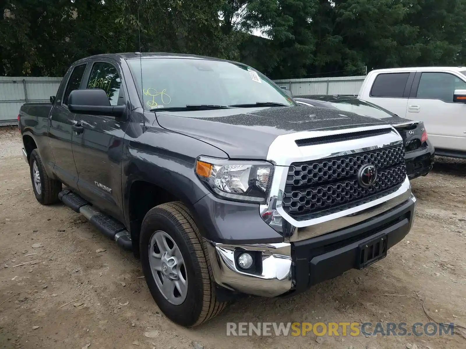 1 Photograph of a damaged car 5TFUM5F15KX083681 TOYOTA TUNDRA 2019