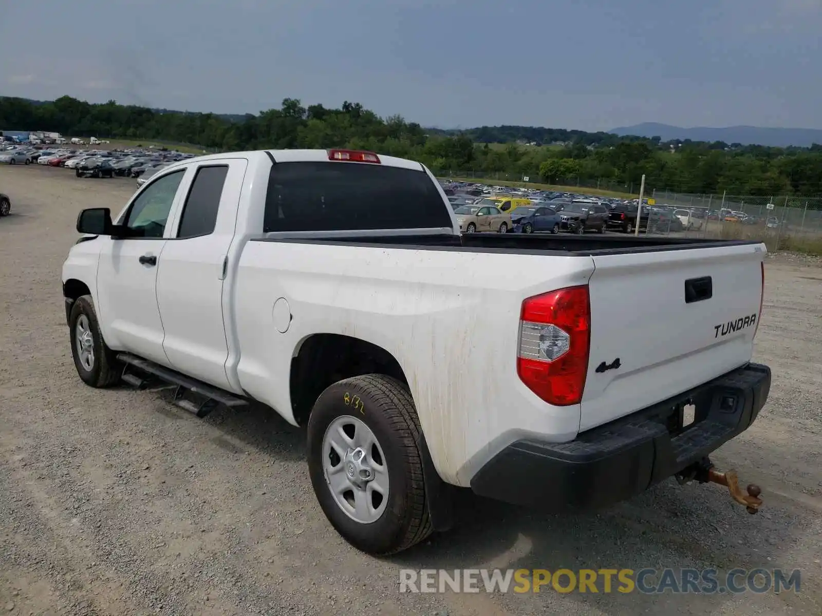 3 Photograph of a damaged car 5TFUM5F16KX082801 TOYOTA TUNDRA 2019