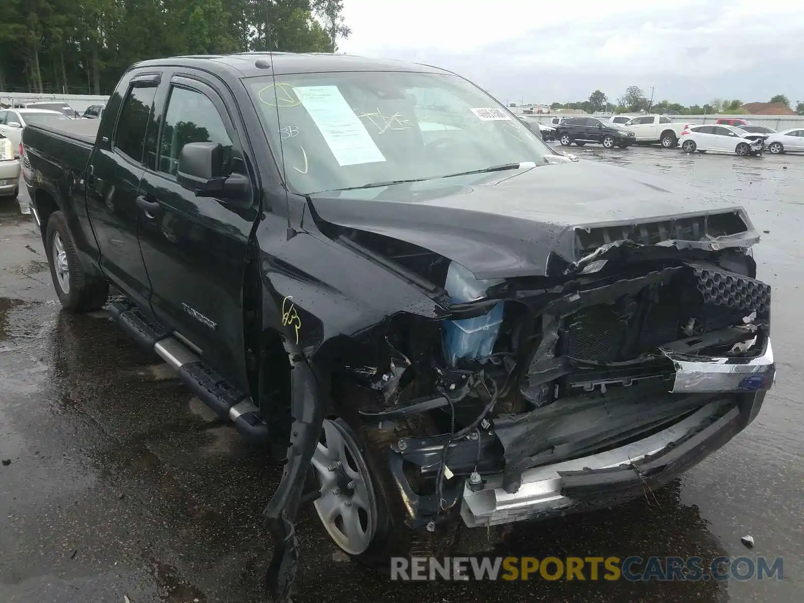 1 Photograph of a damaged car 5TFUM5F17KX079731 TOYOTA TUNDRA 2019