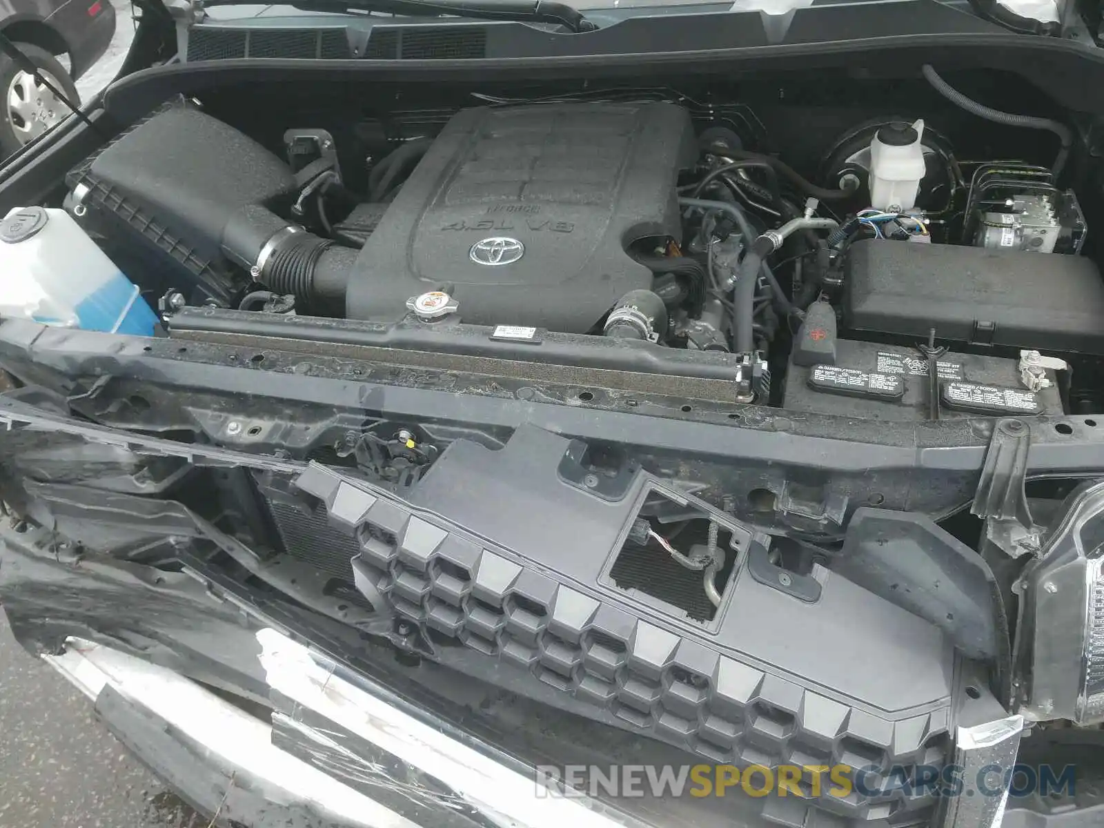 7 Photograph of a damaged car 5TFUM5F17KX079731 TOYOTA TUNDRA 2019