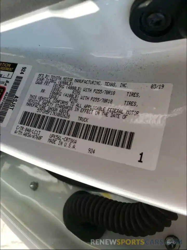 10 Photograph of a damaged car 5TFUM5F17KX082628 TOYOTA TUNDRA 2019