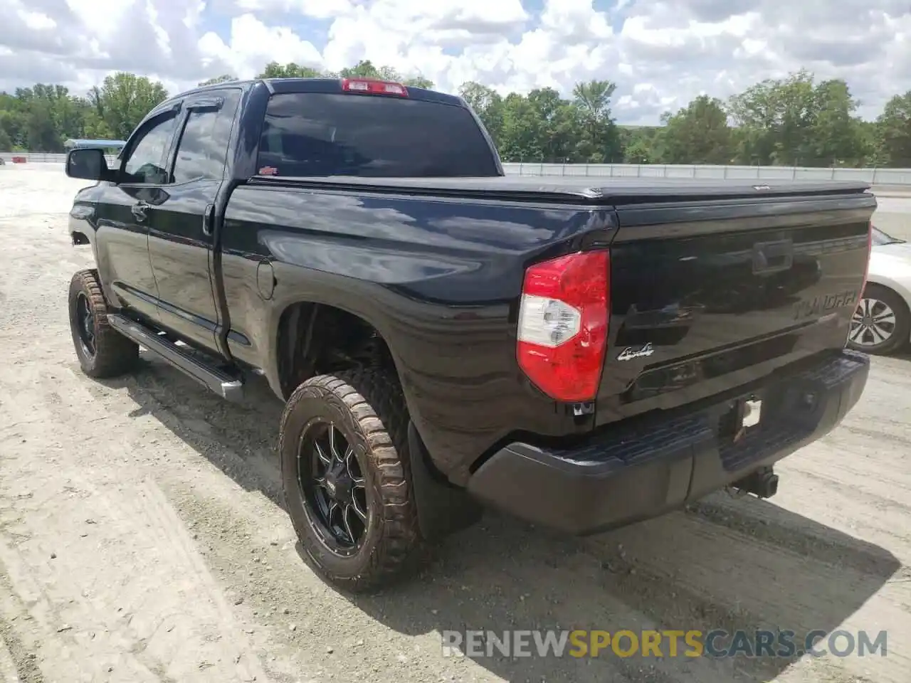 3 Photograph of a damaged car 5TFUM5F19KX080654 TOYOTA TUNDRA 2019