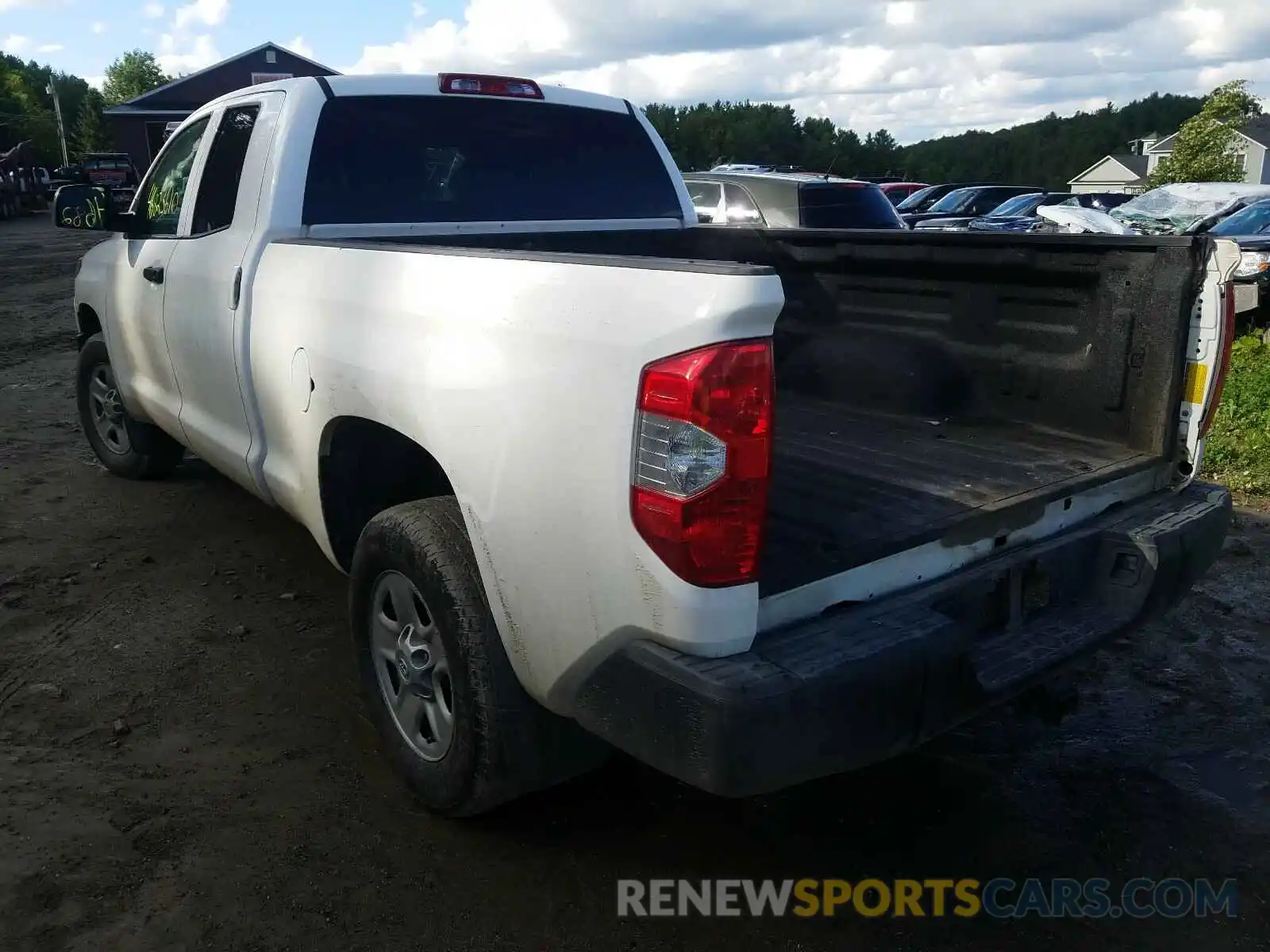 3 Photograph of a damaged car 5TFUM5F19KX082257 TOYOTA TUNDRA 2019