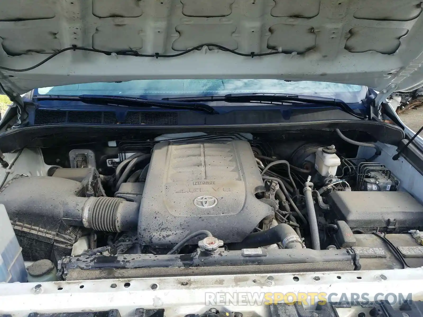 7 Photograph of a damaged car 5TFUM5F19KX082257 TOYOTA TUNDRA 2019