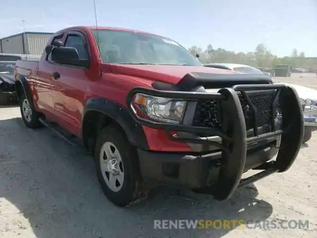 1 Photograph of a damaged car 5TFUM5F1XKX081599 TOYOTA TUNDRA 2019