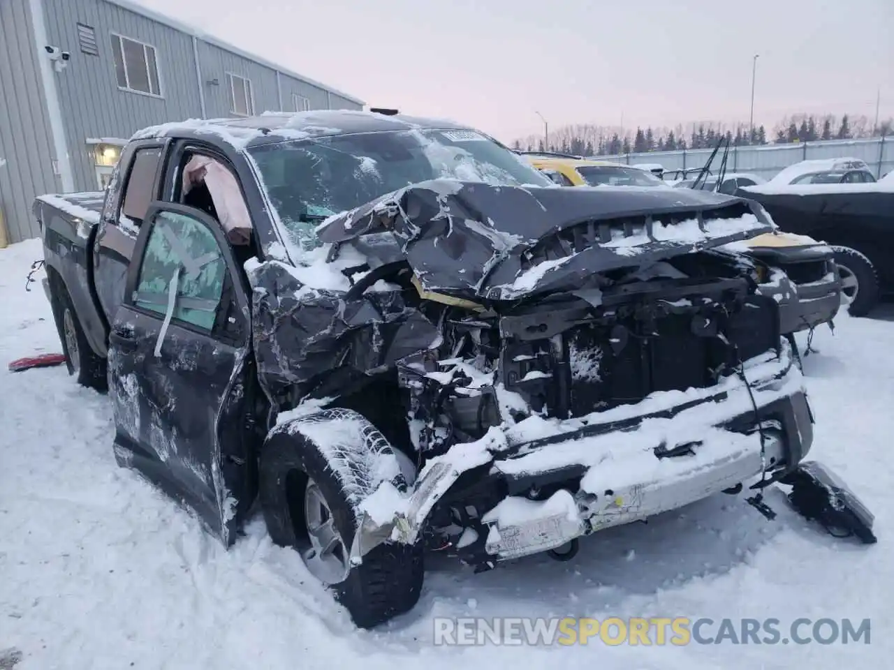 1 Photograph of a damaged car 5TFUM5F1XKX081635 TOYOTA TUNDRA 2019